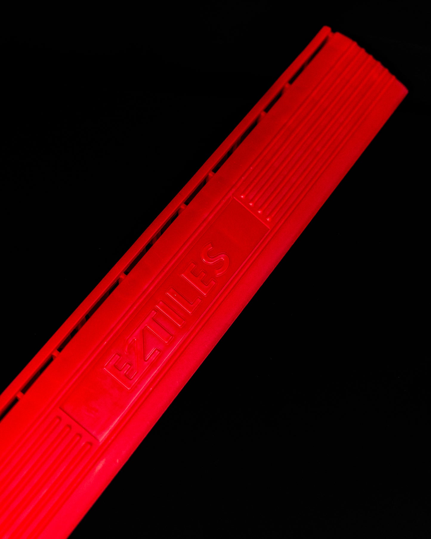 Male Edge - Pompier Rouge